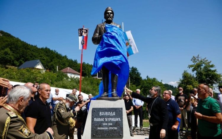 Bošnjaci u CG najoštrije osuđuje postavljanje spomenika Pavlu Đurišiću