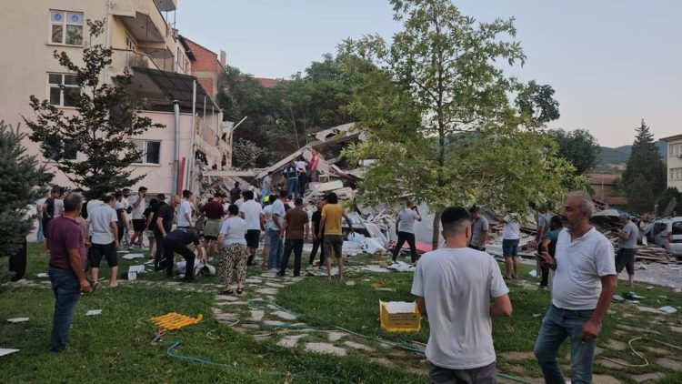 Snažan zemljotres pogodio zapadnu Tursku