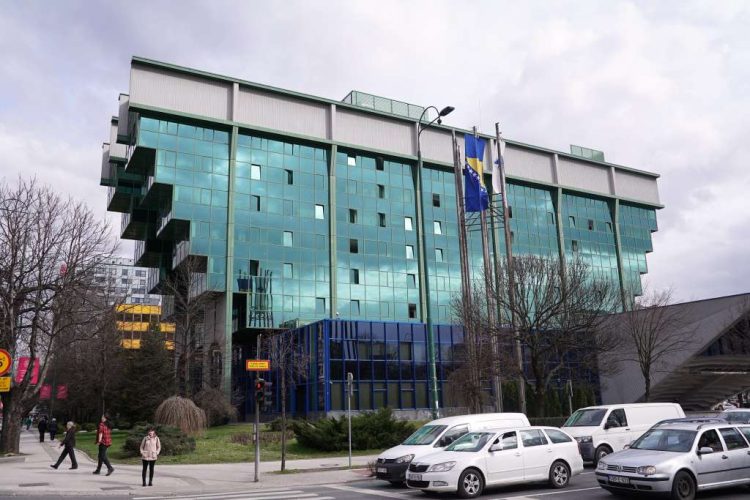 Za korisnike usluga Elektroprivrede BiH od danas skuplja struja