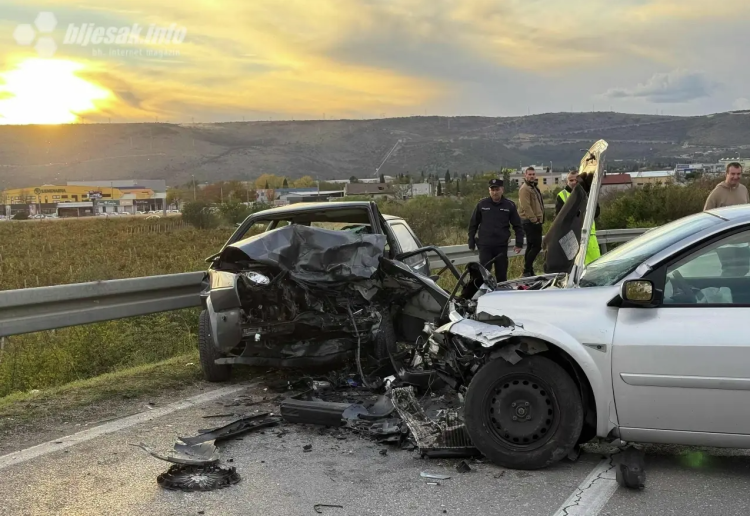 Izvještaj MUP-a o nesreći: Dvije osobe izgubile život, jedna teško ozlijeđena