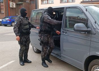Akcija MUP-a TK: Političar i više policajaca se sumnjiče da su navodili na prostituciju štićenice doma iz Tuzle