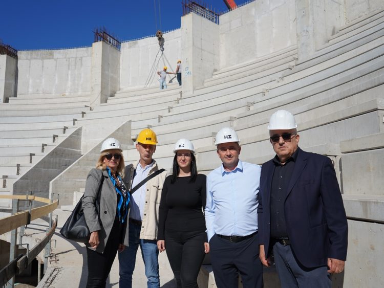 Kordić obišao gradilište sportske dvorane, završeni radovi na postavljanju tribina