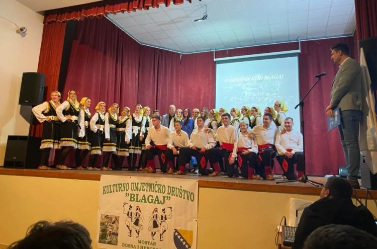 Održan veliki koncert Kulturno-umjetničkog društva Blagaj u Domu kulture u Blagaju