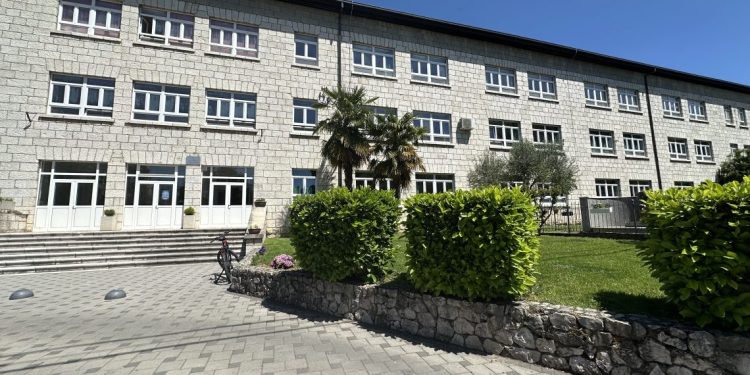 Bošnjačka djeca u Stocu ostaju bez prevoza do škole