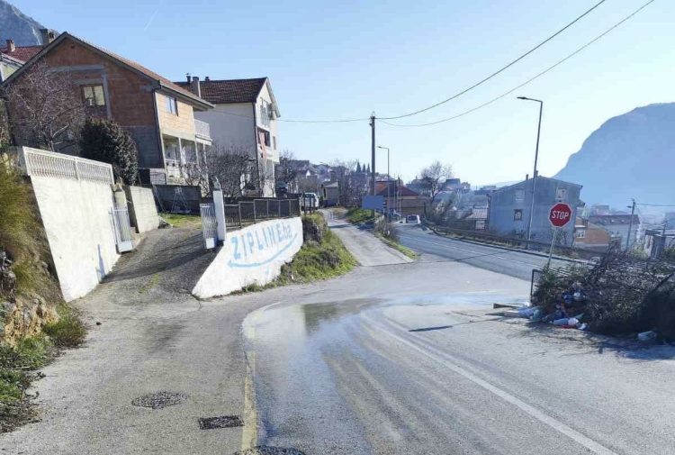 Građani mostarskog naselja Put za Podveleže najavili mirne proteste zbog problema s kanalizacionom mrežom