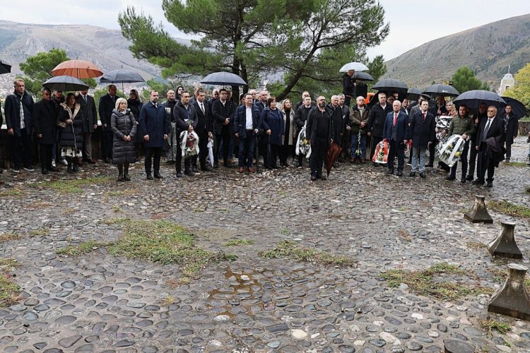 Dan državnosti BiH obilježen u Mostaru: “Da nije postojala Republika BiH, ne bismo se 1992. imali zašto boriti”