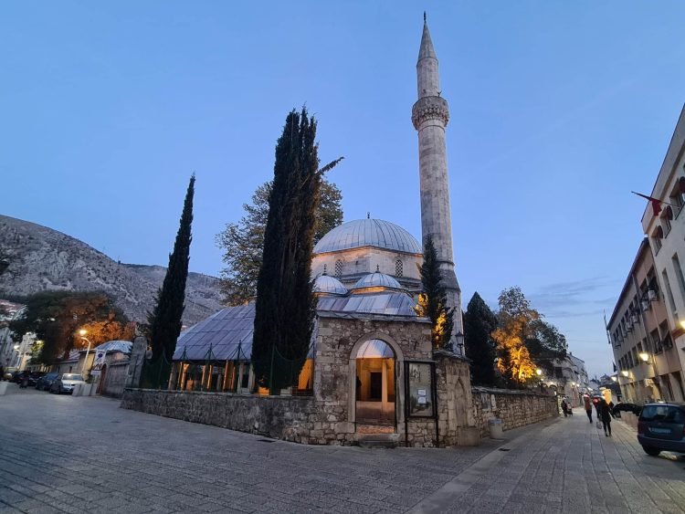 Sutra sergija u svim mostarskim džematima za dječaka Husović Amara