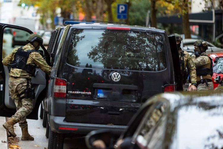 Akcija “Rav” u Mostaru: Uhapšene tri osobe, pronađena droga, oružje i eksploziv