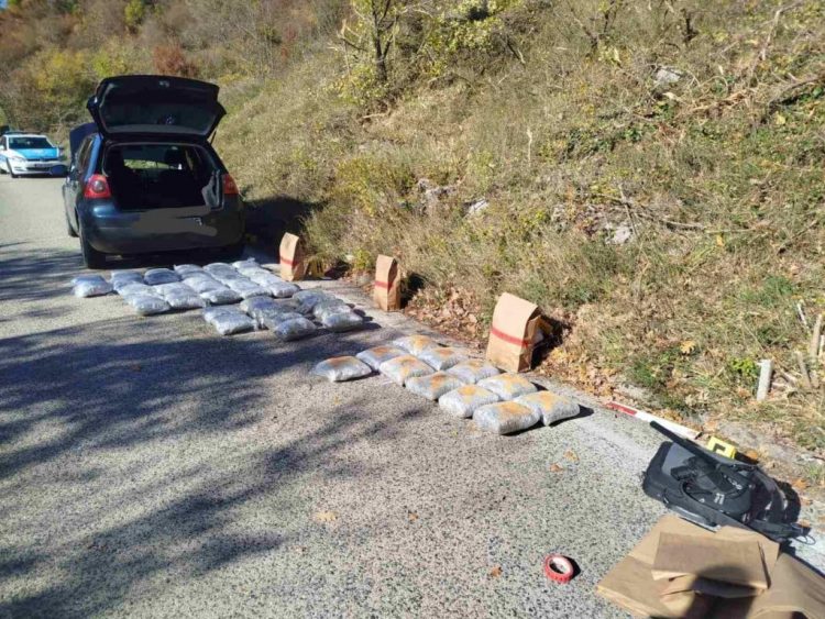 Uhapšen pripadnik MUP-a HNK sa 50 kilograma droge u automobilu