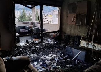 Mostarski vatrogasci objavili fotografije nakon požara: Gorio stan u Mostaru, jedna osoba spašena