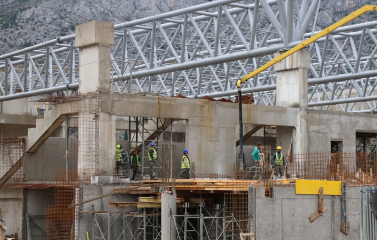 Privodi se kraju prva faza radova na izgradnji olimpijskog bazena u Mostaru, vrijedna 12 miliona KM