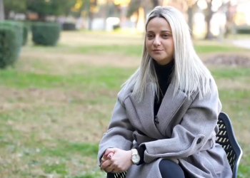 Amila Zukić živi s neizlječivom bolešću: “Terapija nije luksuz već potreba, moram moliti za osnovno ljudsko pravo”