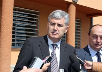 Oručević: “Pamćenje me dobro služi – ja sam dao ostavku, a Bičakčić je smijenjen zbog kriminala i korupcije”