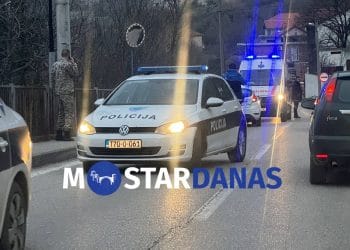Automobil udario pješaka u Dračevicama, saobraćaj se odvija jednom trakom