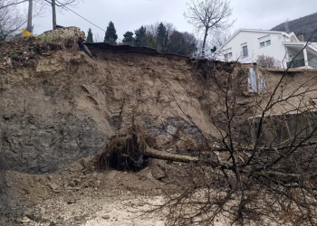Mostar: Aktiviralo se klizište, oštećena cesta, kuće u opasnosti