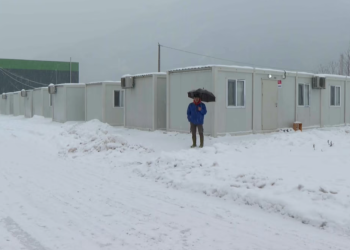 Druga zima u privremenom smještaju: Snijeg donosi nove izazove preživjelim u poplavama u Jablanici