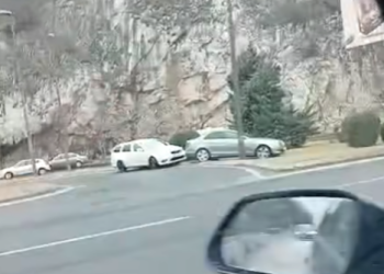 Teško povrijeđen vozač u saobraćajnoj nesreći kod mosta Hasana Brkića u Mostaru