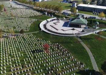 Provokacija ispred Memorijalnog centra Srebrenica-Potočari