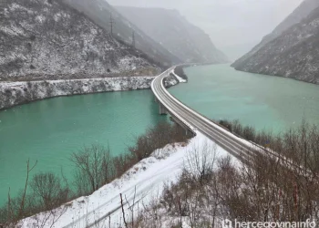 Stanje u HNK-u stabilno: Sanacija puteva u Mostaru, preporuka za prokuhavanje vode u Stocu