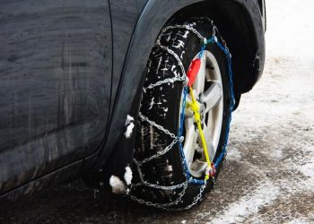 Znate li postaviti lance na gume? Lakše je nego što izgleda