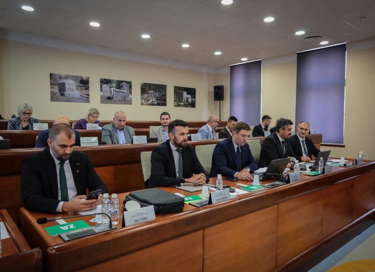 Koalicija za Mostar poručila Kordiću: Ne napadajte novinare, rješavajte probleme