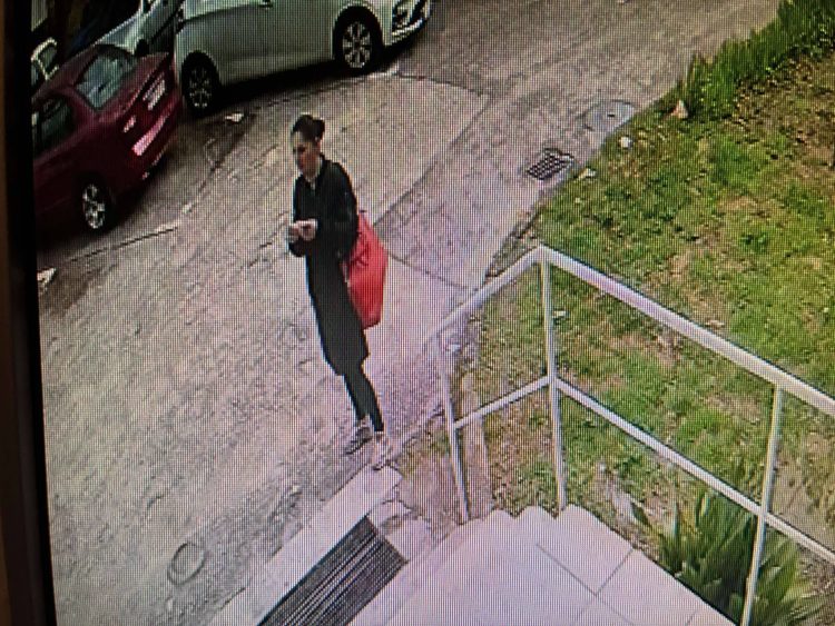 MOSTAR: Prepoznajete li ovu ženu? Na prevaru ušla u stan starice i tražila novac