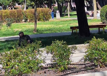Sindikalni vođa na predahu između protestnih šetnji, ili možda ne?