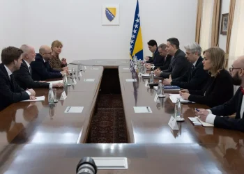 Bećirovića savjetuje čak osam savjetnika, samo za njihove plaće do sada potrošeno 1,58 miliona KM