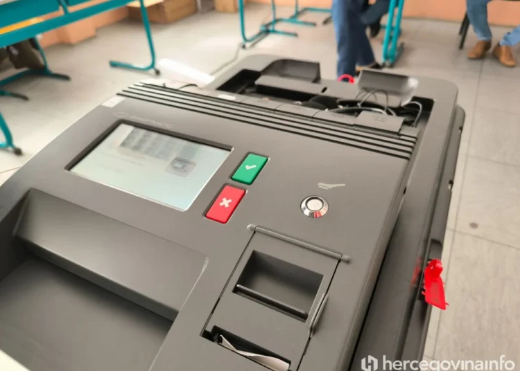 Ko će uvesti nove izborne tehnologije u BiH? U igri zet Salema Marića, mostarska Katarina i američki Smartmatic