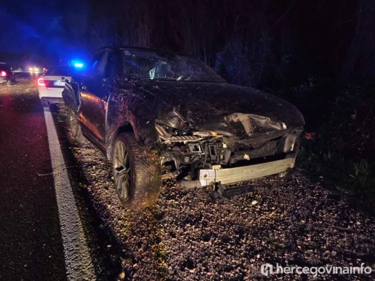 Teža saobraćajna nesreća kod Mostara, sudjelovala tri automobila