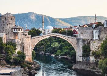 Stari most u Mostaru proglašen najljepšim mostom na svijetu