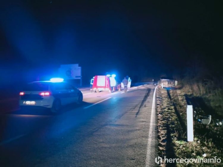 Saobraćajna nesreća u Mostaru, vozilo sletjelo s ceste