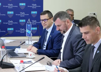 Vlada HNK: Usvojen rekordni plan ulaganja u ceste, dodatne olakšice mladim porodicama