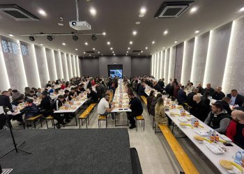 Tradicionalni omladinski iftar u organizaciji SD “Dubravka” okupio veliki broj mladih u Čapljini