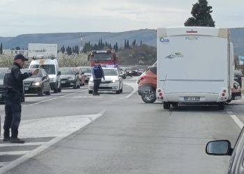 Jedna osoba povrijeđena u nesreći na M-17 u Mostaru