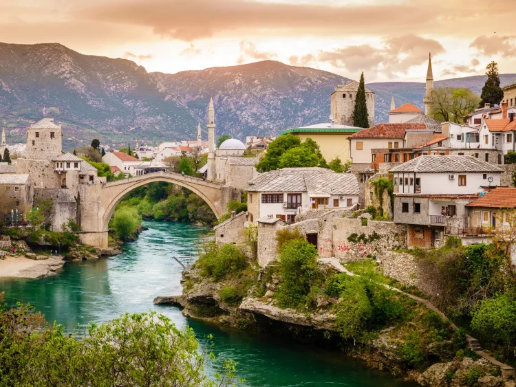 Mostar i Sarajevo na listi najboljih destinacija za istraživanje pješice