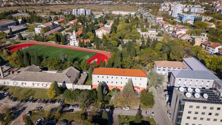 Od 1. aprila ljetno radno vrijeme sportskih terena Univerziteta „Džemal Bijedić“, radno i vikendom