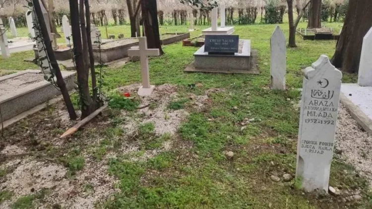 Vijećnik Juklo tražio pojašnjenje o postavljanju križeva u Liska haremu, vijećnik Novak smatra da ih treba biti više