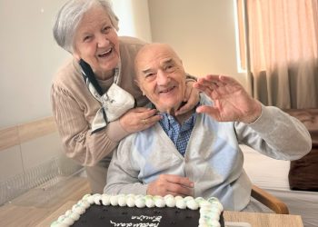 Legendarna “Mostarska lasta”: Emir Balić proslavio 91. rođendan i poželio sreću našim “Zmajevima”