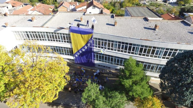 Bogat program obilježavanja Dana JU Osnovne škole „Mujaga Komadina“ Mostar