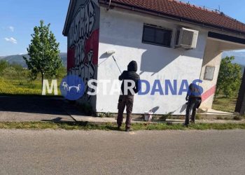 Fotografija sa lica mjesta: Uklonjen mural presuđenom ratnom zločincu Slobodanu Praljku u Ortiješu