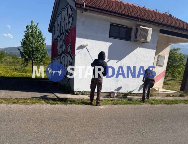 Fotografija sa lica mjesta: Uklonjen mural presuđenom ratnom zločincu Slobodanu Praljku u Ortiješu