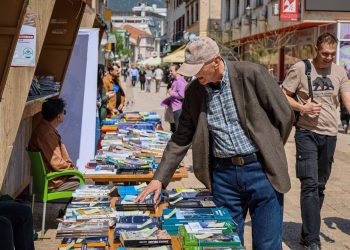 Mostar dobio prvi “Sajam knjige na otvorenom”: Knjiga vraćena među građane
