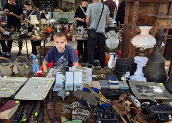 Mostar dobio prvi sajam antikviteta: Više od 5.000 autentičnih eksponata privuklo brojne posjetioce