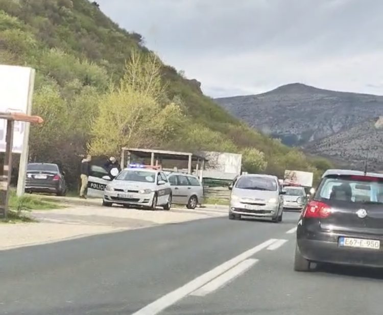 Nesreća na magistrali M-17: Povrijeđen pješak, velike gužve na sjevernom ulazu