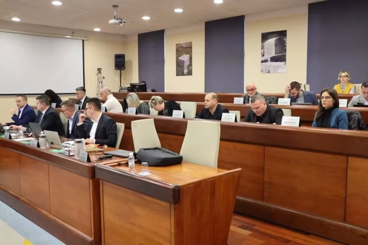 Klub Hrvata: “Tko o čemu – Bošnjaci o diskriminaciji?!”