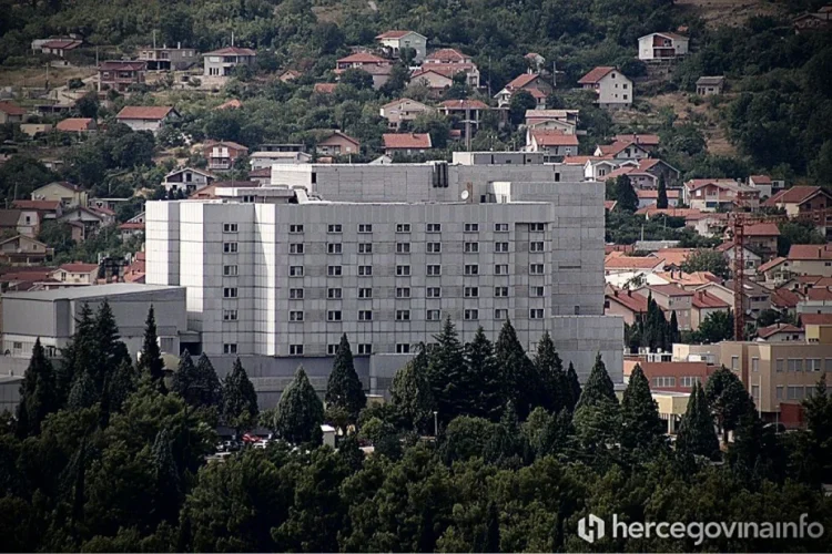 SKB Mostar dužna 143 miliona maraka, revizija otkrila koliko zarađuje vodstvo bolnice