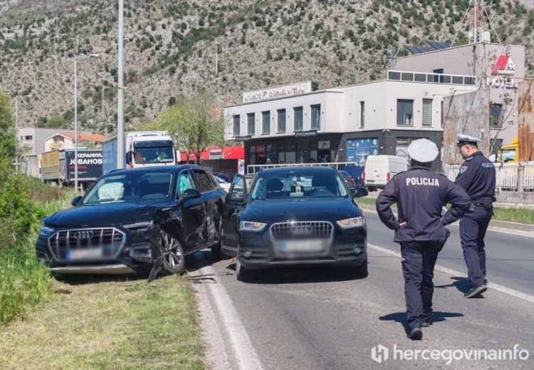 Saobraćajna nesreća u Mostaru u kojoj su učestvovala četiri autmobila