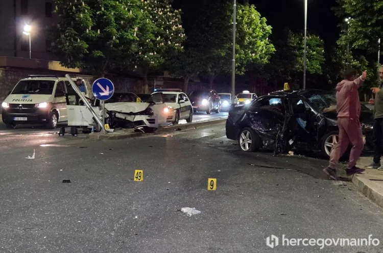 Poznati detalji sinoćnje saobraćajne nesreće na Bulevaru: Pet osoba povrijeđeno