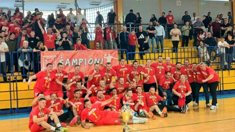 RK Velež Mostar pred svojim navijačima proslavio plasman u Premijer ligu BiH